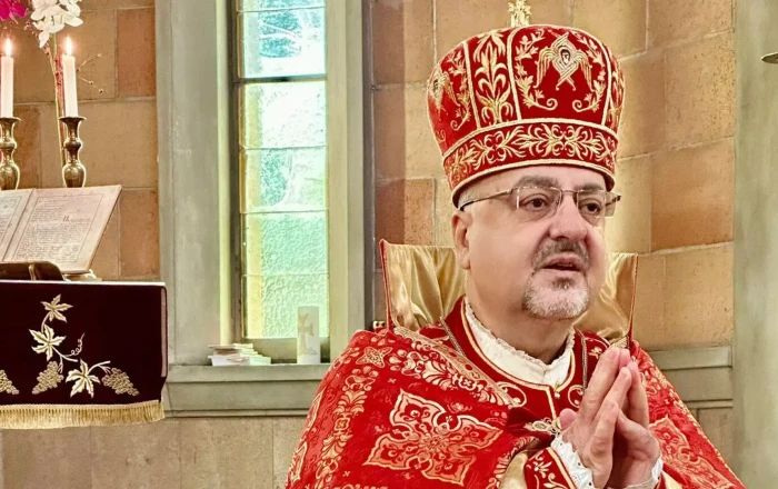 Məşhur erməni yepiskop kazinoda belə qumar oynadı - FOTO