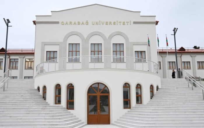 Qarabağ Universitetindən müəllimlə bağlı yayılan iddialara
