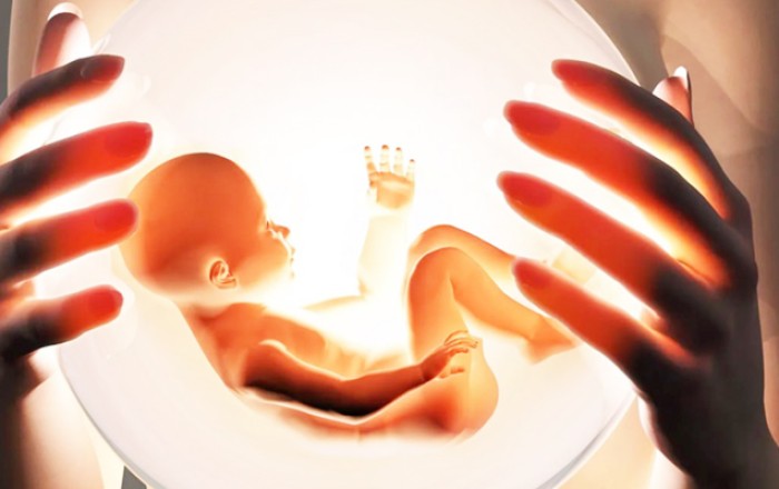 Azərbaycanda abortların sayı artır, doğum isə azalır -