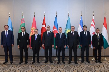Ceyhun Bayramov Nyu-Yorkda TDT iclasına sədrlik etdi -