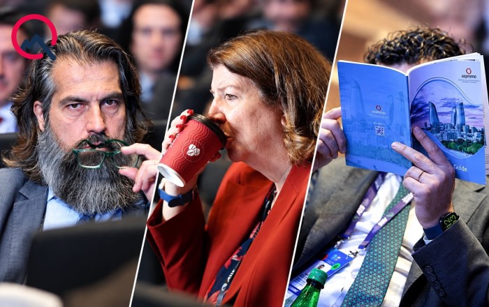 Ayaqda bəzəkli corablar, əldə qırmızı kofe stəkanları... - Forumda rəngli görüntülər