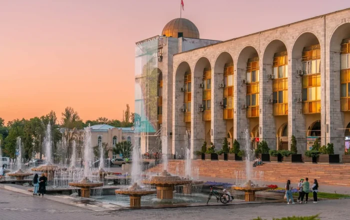 Bakıdan Bişkekə uzanan mənəvi dəhliz: Türk gəncliyi yad təsirlərdən necə qorunmalıdır?