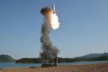 North Korea launches projectiles toward East Sea
