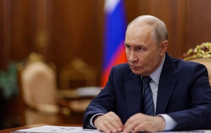 Путин обсудил с Совбезом нейтрализацию угроз общественной безопасности в РФ