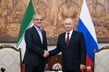 Putin Pezeşkianla da görüşdü