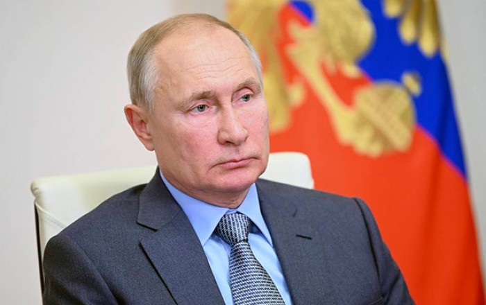 Putin IX çağırış Dövlət Dumasının ilk iclasında iştirak edir