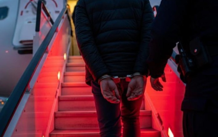 8 ölkə axtarışda olan şəxsləri Türkiyəyə təhvil verdi -