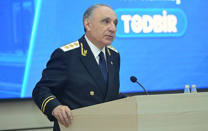 Kamran Əliyev prokurorlara və hakimlərə təşəkkür edib