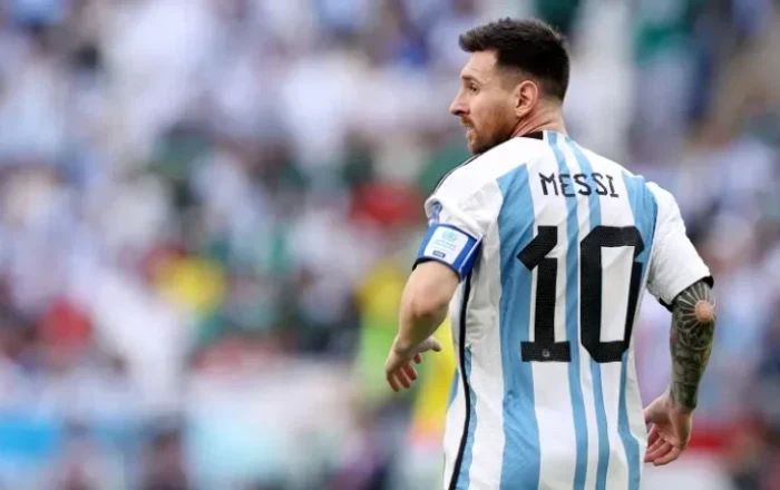 Argentinada bütün oyunlar Messiyə görə dayandırılacaq