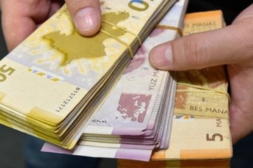 İcra hakimiyyəti bayraq üçün 12 min manatdan çox pul xərcləyəcək