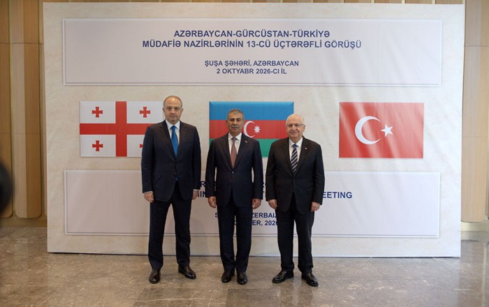 Şuşada müdafiə nazirlərinin üçtərəfli görüşü keçirildi - Fotolar
