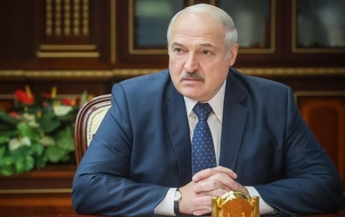 Lukashenko calls for cooperation with neighbours