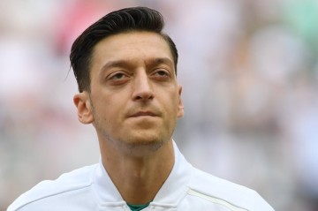 Məsut Özil ruslarla bağlı FİFA-ya müraciət etdi