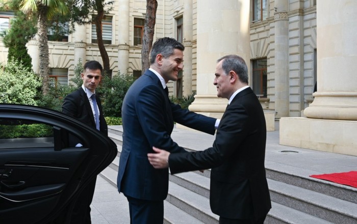 Ceyhun Bayramov Niderland xarici işlər naziri Tom Berendsenlə görüşüb