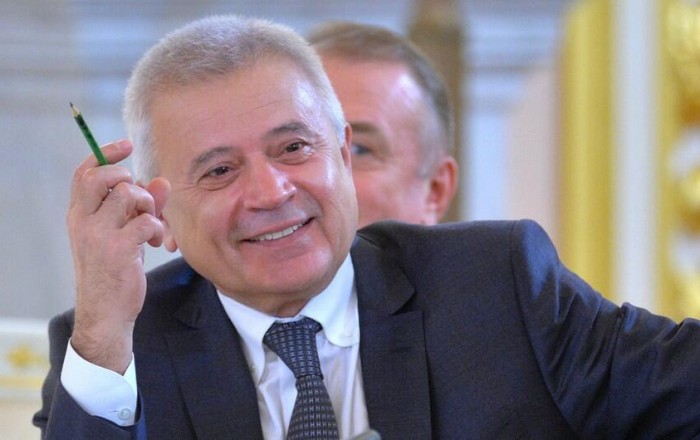 Uzbekistan president reviews Lukoil projects