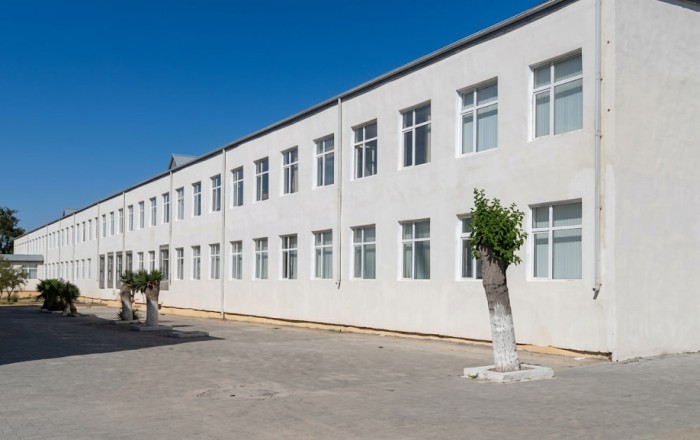 Qaxda şagird məktəbdə xəsarət aldı -