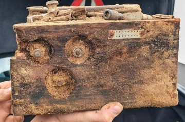 Meşədə 1939-cu ilə aid telefonlar tapıldı: