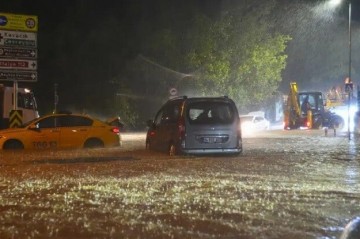 Death toll from floods in Turkiye rises to six