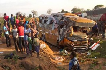 17 killed in Kenya road crash involving pilgrims