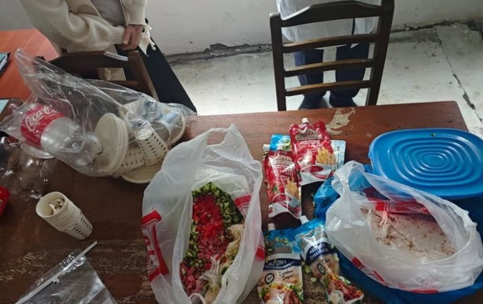 Texnologiya dərsində yemək hazırlayan 16 şagird zəhərəndi