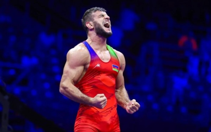 Daha bir güləşçimiz dünya çempionu oldu