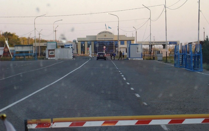 Qazaxıstanda ruslara avtomobil satışına qadağa qoyuldu - SƏBƏB