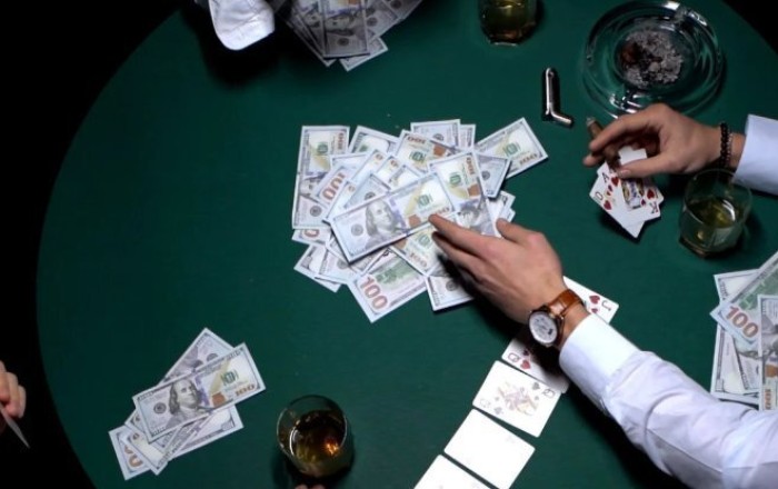 Sahibkarın bir milyonunu ələ keçirdi, qumarda uduzdu - DETALLAR
