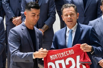 Baş nazir Ronaldoya zəng etdi