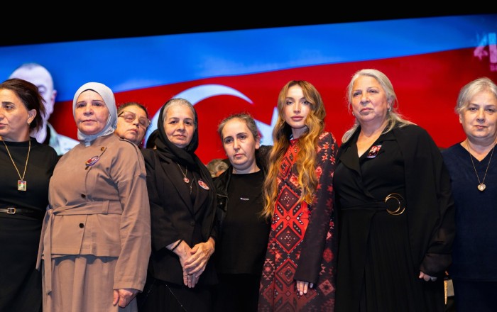Alyona Əliyeva "44" bədii filminin premyerasından paylaşım etdi -