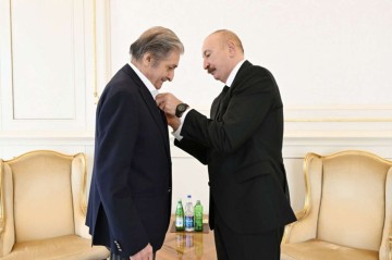 Prezident Fərhad Xəlilova “İstiqlal” ordenini təqdim etdi