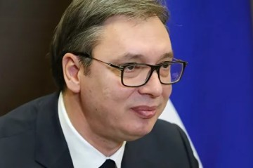 Aleksandr Vuçiçin anasına hücum edən şəxs YAXALANIB