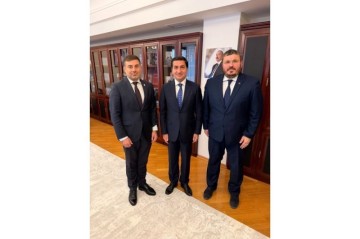 Хикмет Гаджиев встретился с Омбудсменом Украины, обсуждены гуманитарные вопросы