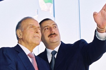 Azərbaycan taleyində DÖNÜŞ NÖQTƏSİ - Dövlətçiliyimizin gələcəyini müəyyən edən tarixi seçim