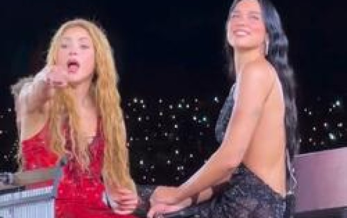 Şakiranın Madrid konsertində Dua Lipa sürprizi -