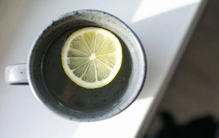 Səhərlər acqarına limonlu su içənlərə xəbərdarlıq edildi