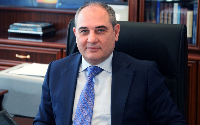 Yenidən Mərkəzi Aparatın rəhbəri seçildi