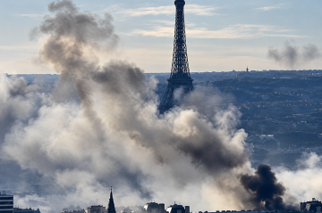 Paris etirazlardan sonra -