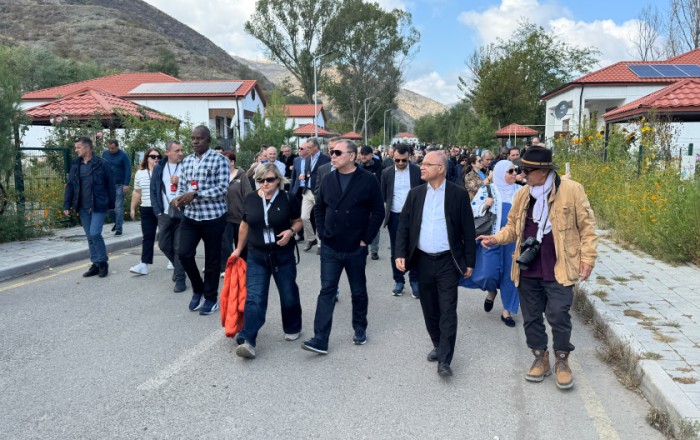 Beynəlxalq konfransın iştirakçıları Laçında -