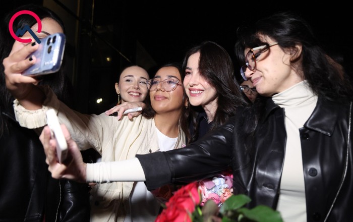Özge Gürel Bakıda - “44”ün premyerasına qatılacaq - Fotolar
