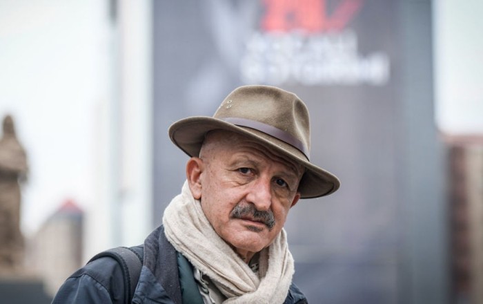 Reza Deqati Parisdəki etiraz aksiyalarında