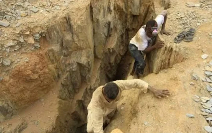 Misir və Sudan sərhədində qızıl mədəninə hücum: 70-dən çox ölən var - Video