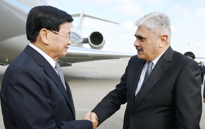 Laos Prezidenti Azərbaycanda -