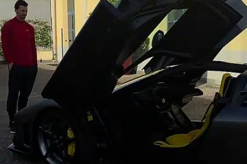 Zlatan İbrahimoviç 7 milyonluq avtomobil aldı -