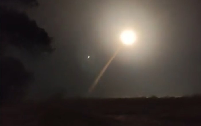 Ukrayna ilk dəfə öz ballistik raketini döyüşdə tətbiq etdi -