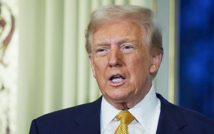 Tramp Pekini Çin bazarlarını Amerika malları üçün açmağa çağırıb