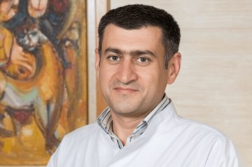 "Təcili yardım"ın rəhbəri bu şəxs OLDU