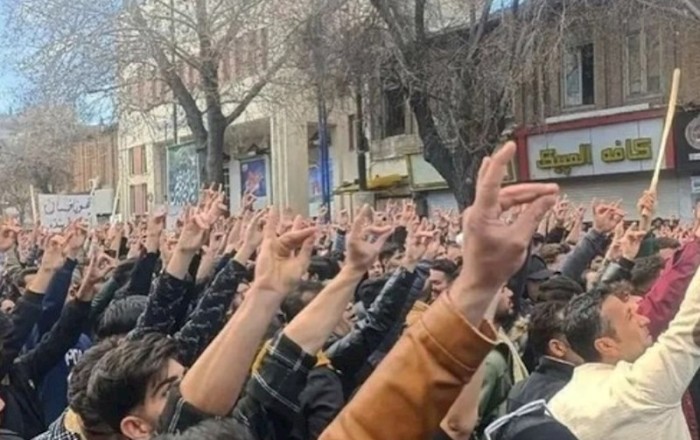 İranda azərbaycanlılar ayağa qalxdı —