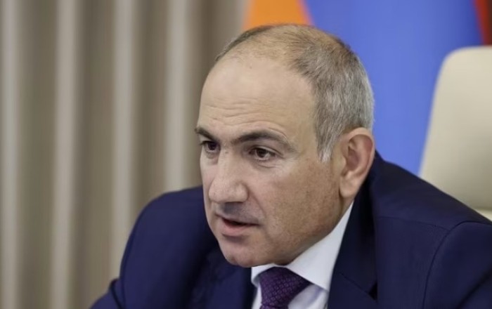 Paşinyanın öz partiyası ilə bağlı verdiyi qərar erməniləri