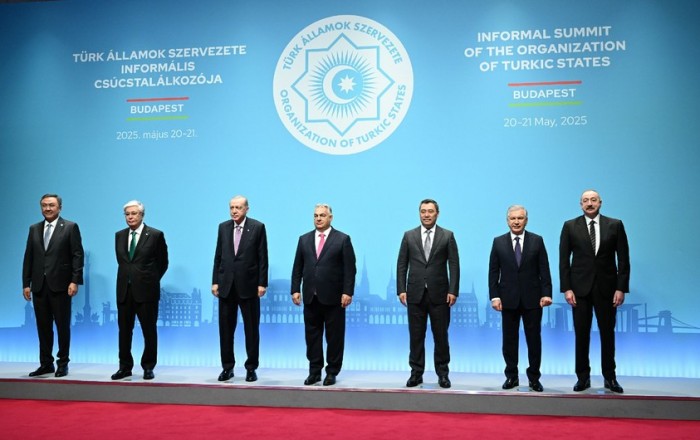 Prezident İlham Əliyev Budapeştdə TDT-nin Dövlət Başçıları Şurasının qeyri-rəsmi Zirvə görüşündə iştirak edib-
