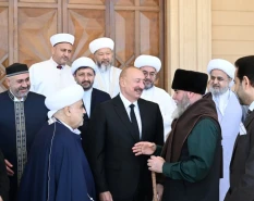 Prezident İlham Əliyev Bakıda keçirilən beynəlxalq konfransların iştirakçılarını qəbul edib -